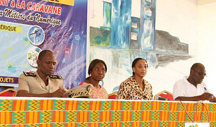 CARAVANE JEUNESSE NUMERIQUE A BONDOUKOU: UNE JOURNEE INAUGURALE RICHE