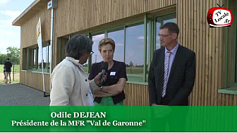 Sylvia PINEL a inaugur&eacute; le Centre de Formation MFR Sud Agromat d'Escatalens le 29 mai 2015