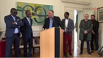 L'&eacute;quipe nationale f&eacute;minine de HandBall du S&eacute;n&eacute;gal re&ccedil;ue &agrave; Nantes en pr&eacute;sence de Amadou Diallo Consul G&eacute;n&eacute;ral du S&eacute;n&eacute;gal &am