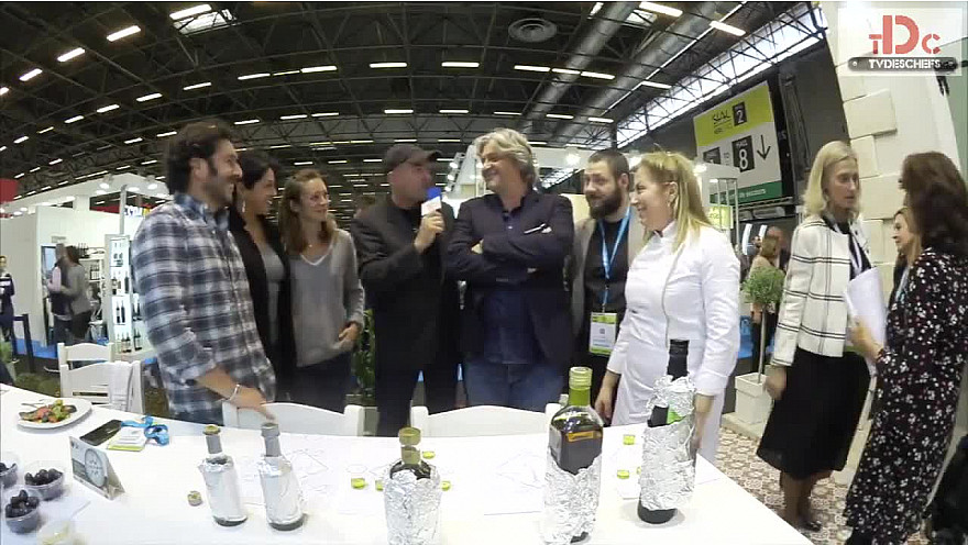 TvDesChefs Live Show au SIAL ! Dégustation d'Huiles signée Dina Nikolaou sous la houlette de Eric Fauguet @TVdeschefs @Smartrezo